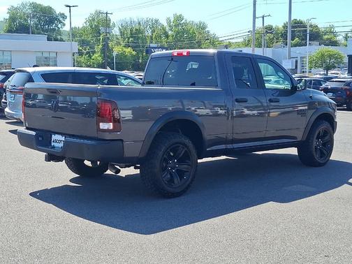 Granite Crystal Clearcoat Metallic 2022 RAM 1500 Classic SLT