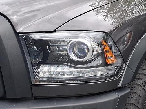 Granite Crystal Clearcoat Metallic 2022 RAM 1500 Classic SLT