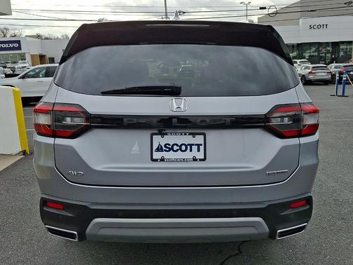2025 Honda Pilot Touring