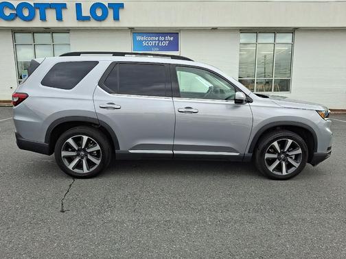 2025 Honda Pilot Touring