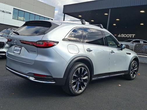 2024 Mazda CX-90 PHEV Premium Plus