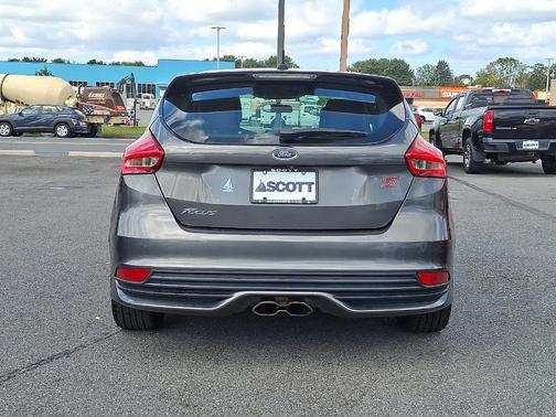 2018 Ford Focus ST Base