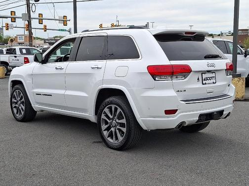 Bright White Clearcoat 2018 Jeep Grand Cherokee Overland