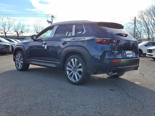 2026 Mazda CX-50 Premium