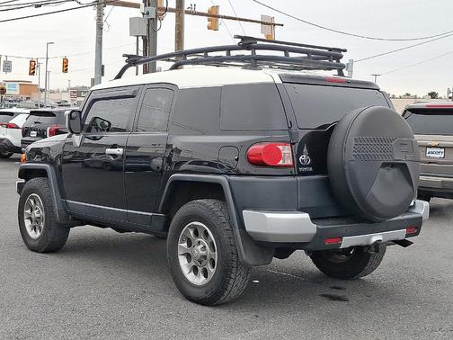 2011 Toyota FJ Cruiser Base