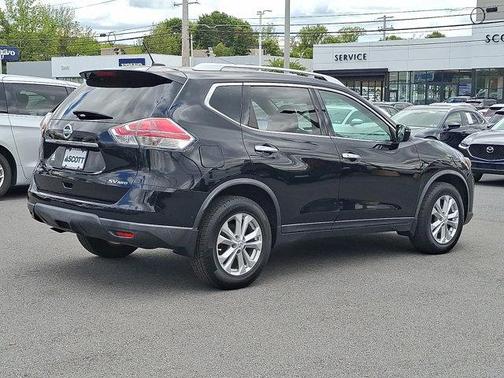 Magnetic Black 2016 Nissan Rogue SV