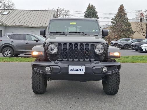 2021 Jeep Gladiator Sport
