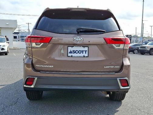 2017 Toyota Highlander Limited