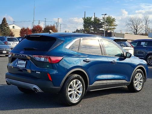 2020 Ford Escape SE