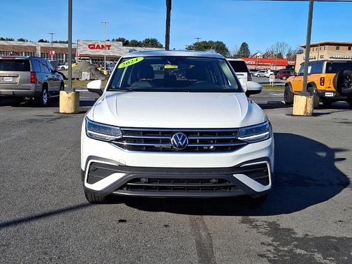 2024 Volkswagen Tiguan 2.0T SE