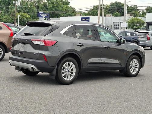 Magnetic Metallic 2020 Ford Escape SE