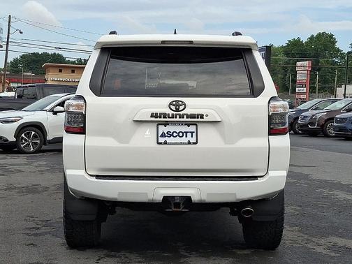 2020 Toyota 4Runner SR5