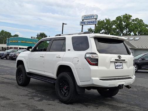2020 Toyota 4Runner SR5