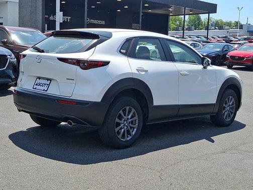 Snowflake White Pearl 2023 Mazda CX-30 2.5 S