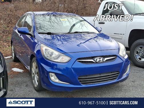 2012 Hyundai Accent GLS