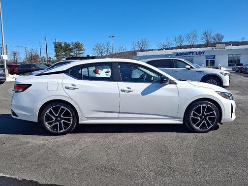 2024 Nissan Sentra SR