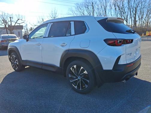 2026 Mazda CX-50 Premium Plus