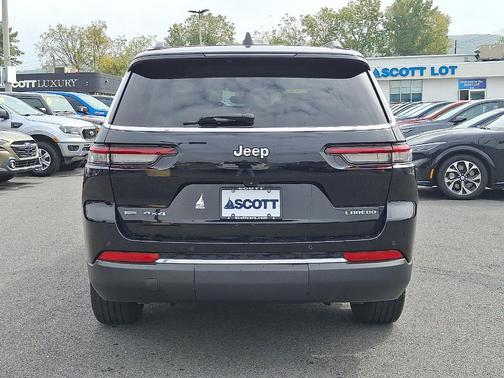2021 Jeep Grand Cherokee L Laredo