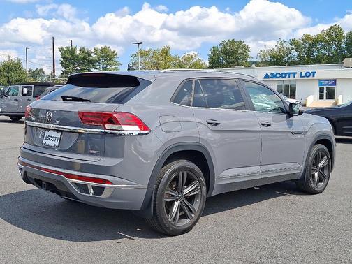 2021 Volkswagen Atlas Cross Sport 3.6L V6 SE w/Technology R-Line
