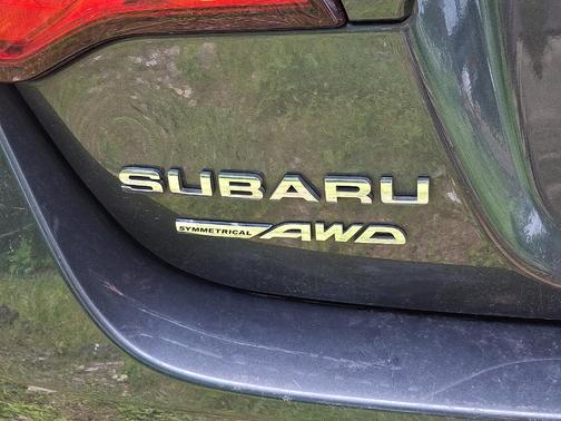 Carbide Gray Metallic 2017 Subaru Legacy 2.5i Premium