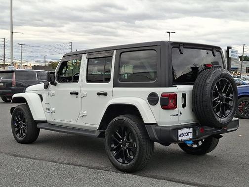 2022 Jeep Wrangler Unlimited 4xe Sahara