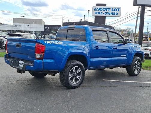 2017 Toyota Tacoma 