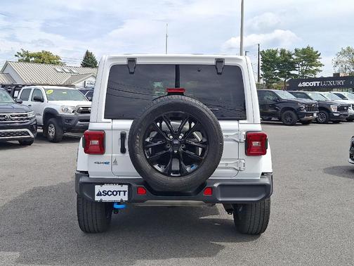 2022 Jeep Wrangler Unlimited 4xe Sahara