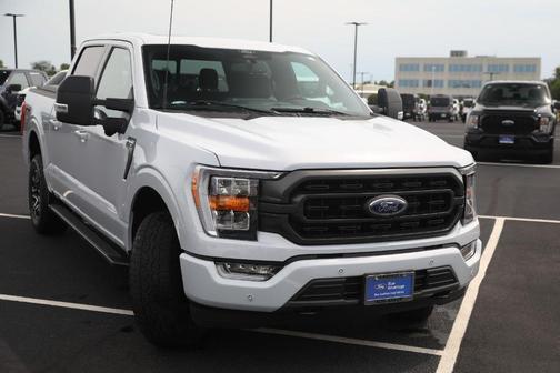 Space White Metallic 2022 Ford F-150 XLT