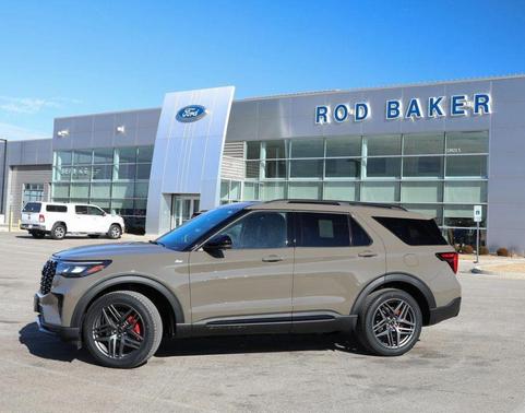 Gray 2026 Ford Explorer ST-Line