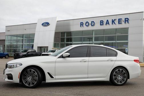 Mineral White Metallic 2019 BMW 540 i xDrive