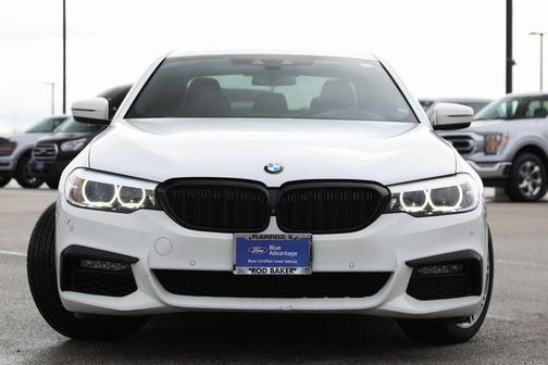 Mineral White Metallic 2019 BMW 540 i xDrive