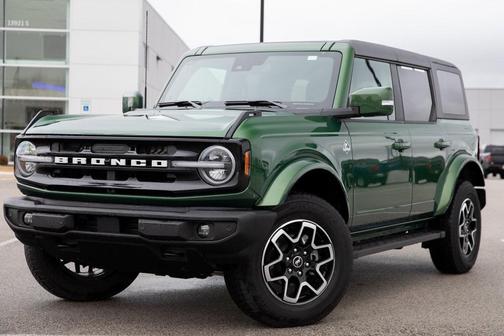 2024 Ford Bronco Outer Banks
