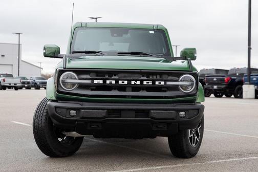 2024 Ford Bronco Outer Banks