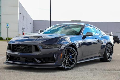 2025 Ford Mustang Dark Horse