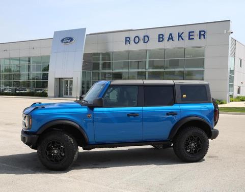 Velocity Blue Metallic 2026 Ford Bronco Badlands