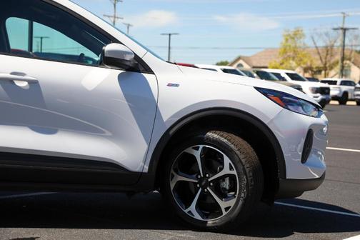 Space Silver 2025 Ford Escape ST-Line Select