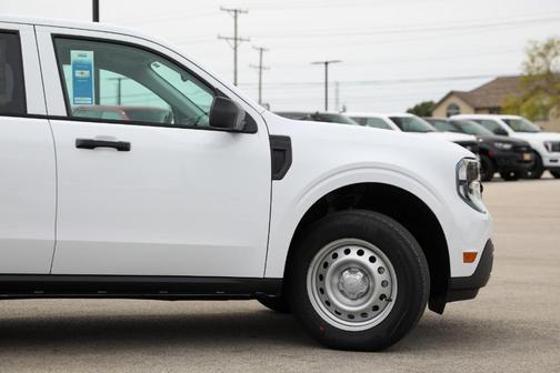 Oxford White 2026 Ford Maverick XL