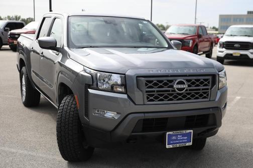 Gun Metallic 2023 Nissan Frontier SV