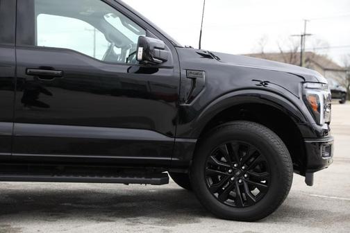 Agate Black 2026 Ford F-150 Lariat