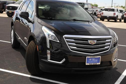Stellar Black Metallic 2018 Cadillac XT5 Base