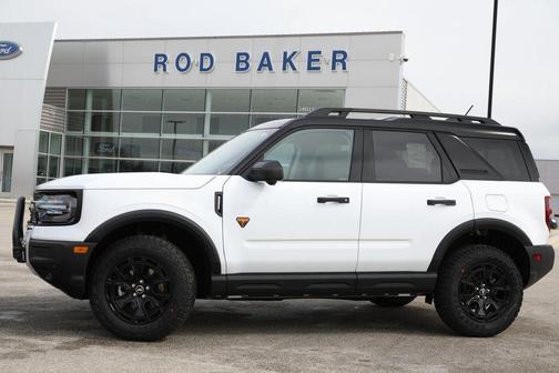 Oxford White 2025 Ford Bronco Sport Badlands