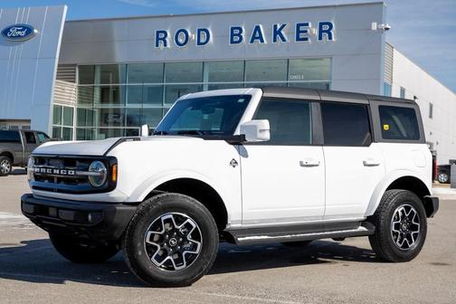 2025 Ford Bronco Outer Banks