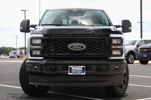 Agate Black 2026 Ford F-250 XLT