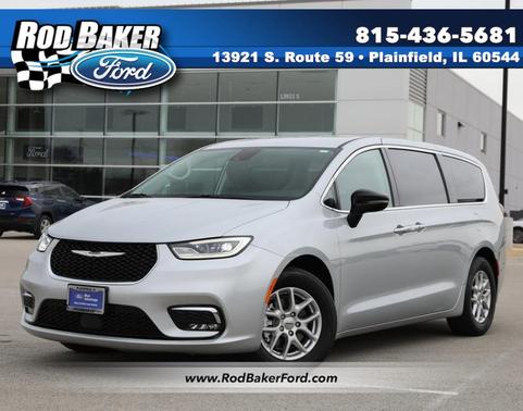 2024 Chrysler Pacifica Touring-L