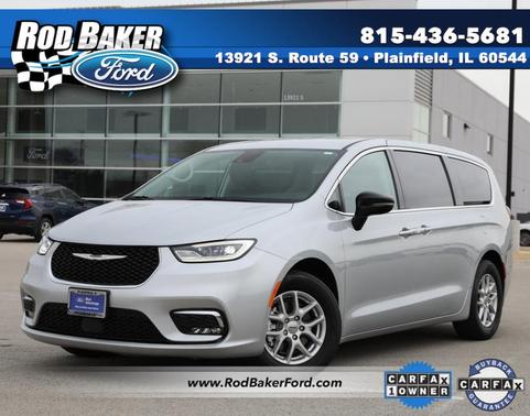 2024 Chrysler Pacifica Touring-L