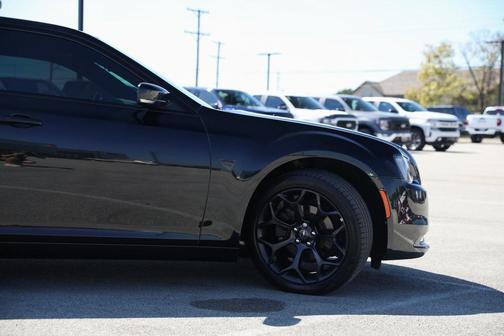 2019 Chrysler 300 S