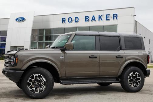 Gray 2026 Ford Bronco Outer Banks