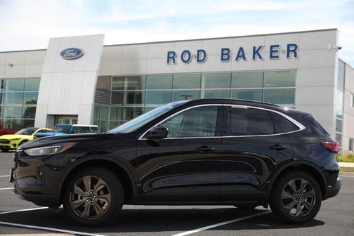 Agate Black 2025 Ford Escape Platinum
