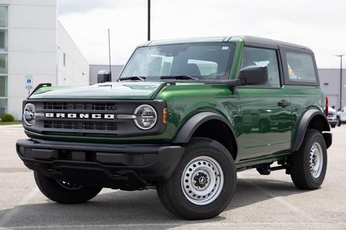 2025 Ford Bronco Base