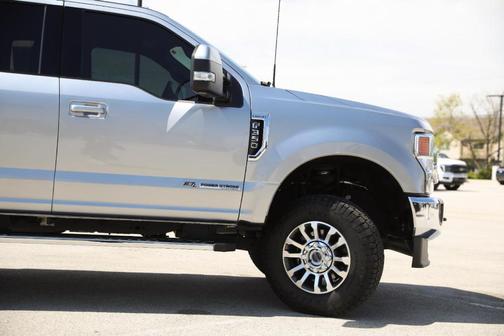Iconic Silver Metallic 2022 Ford F-350 Lariat Super Duty
